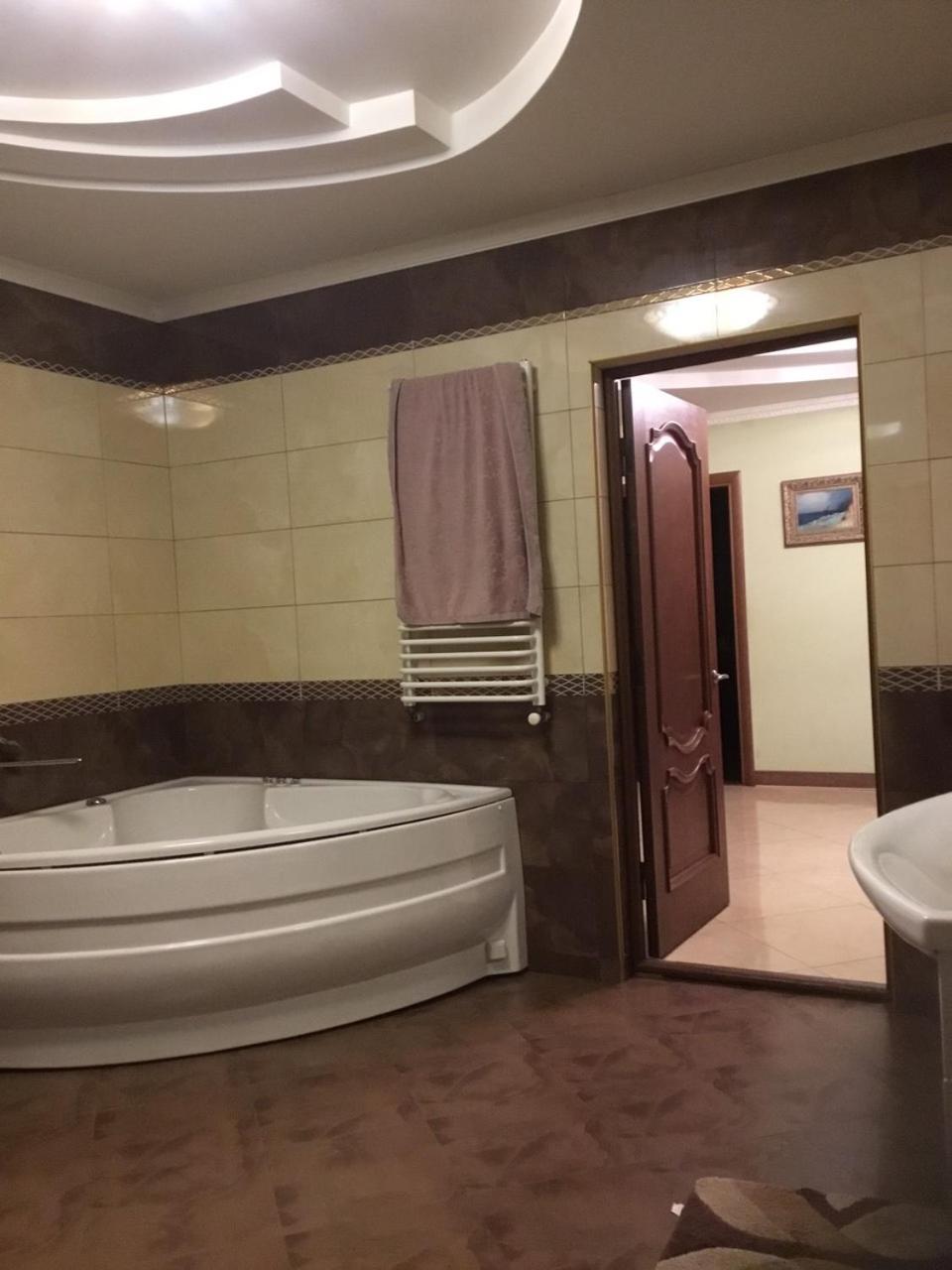 Затишний Дім ヤレムチャ エクステリア 写真
