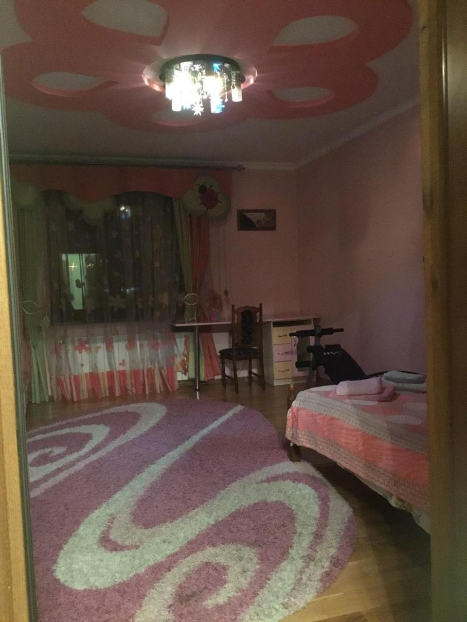 Затишний Дім ヤレムチャ エクステリア 写真